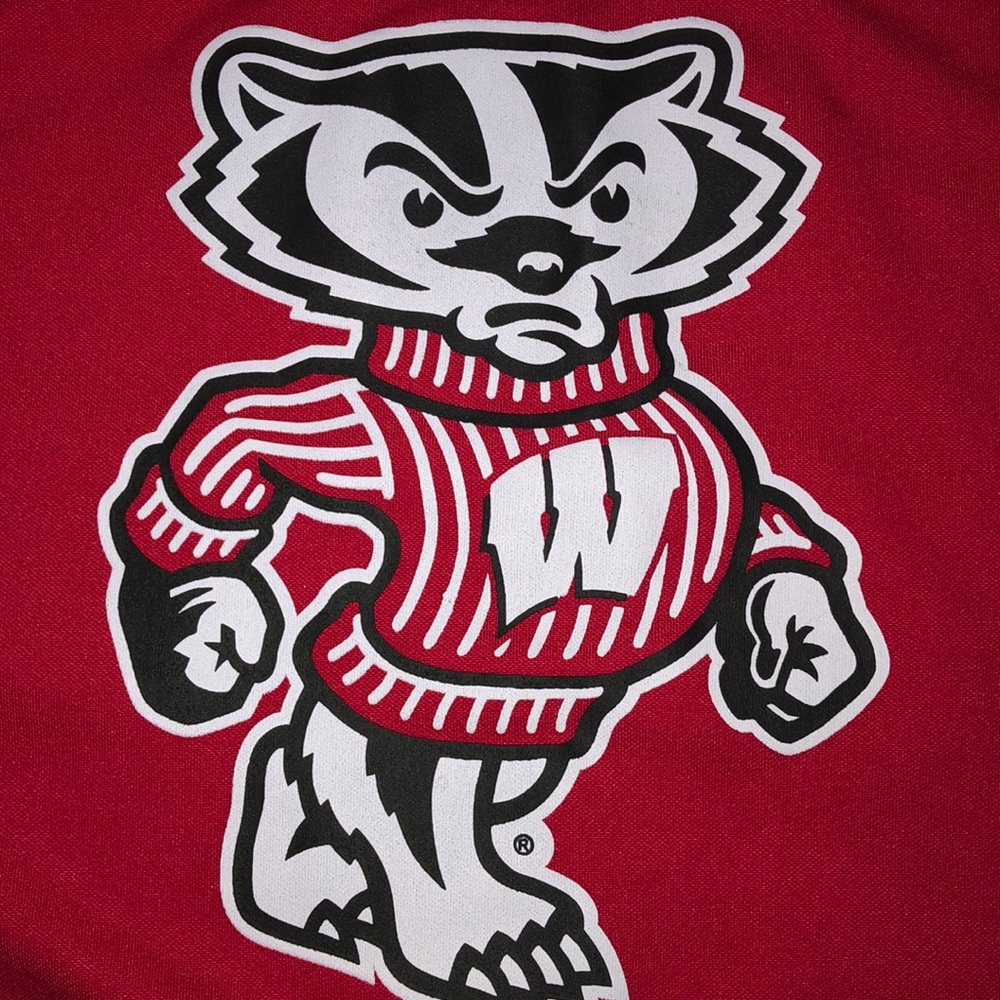 Campus Heritage University of Wisconsin Badgers XL
